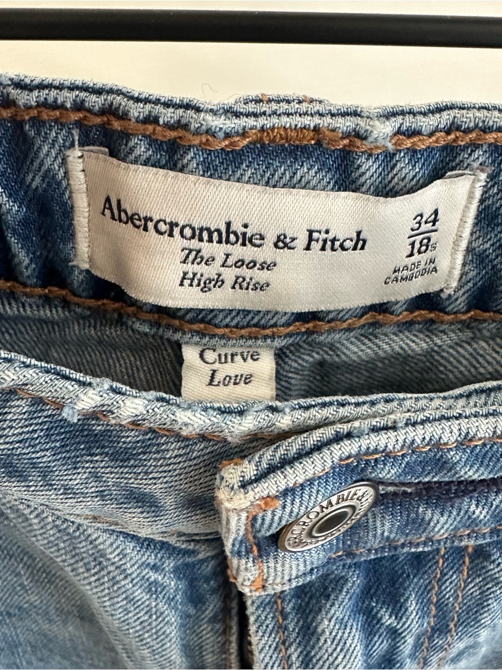 Abercrombie & Fitch Light Blue Loose Fit Jeans High Rise Curve Love - Picture 3 of 3